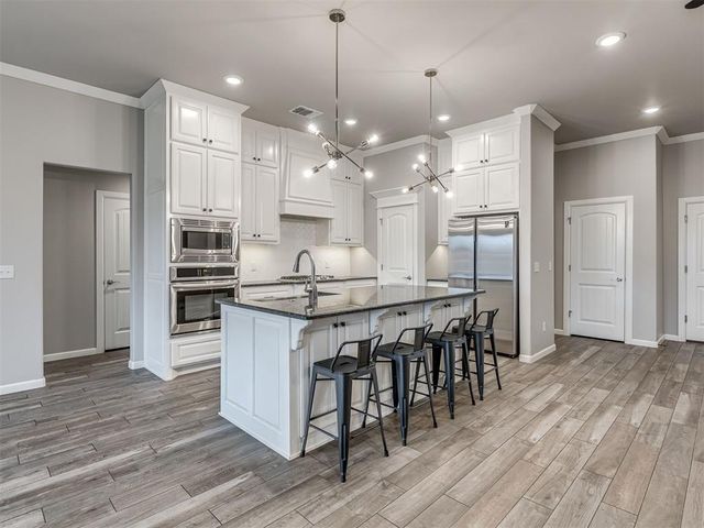 609 Red River Drive, Yukon, OK 73099