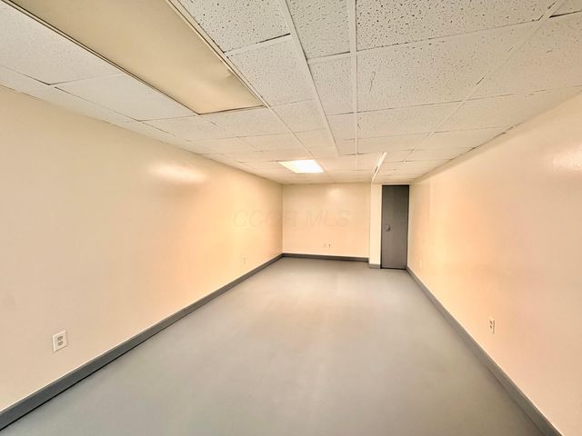 916 Lateglow Court, Newark, OH 43055
