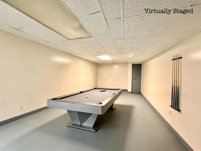 916 Lateglow Court, Newark, OH 43055