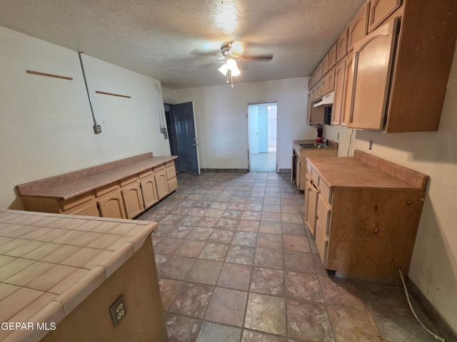 605 S KANSAS Street, El Paso, TX 79901