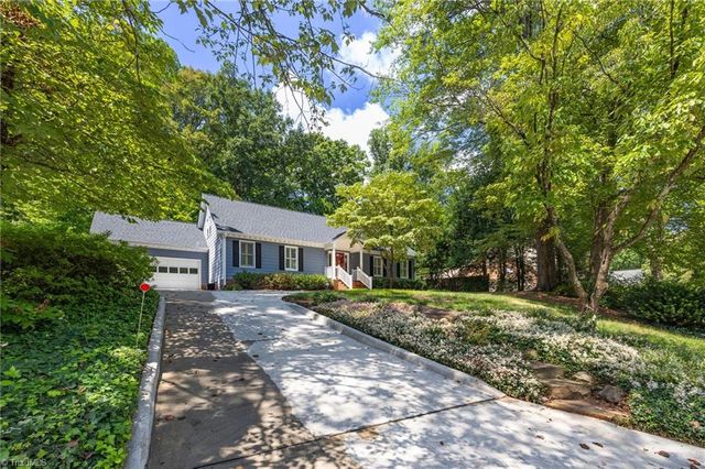 1905 Basset Trail, Greensboro, NC 27410