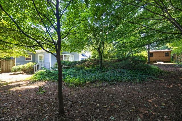 1905 Basset Trail, Greensboro, NC 27410