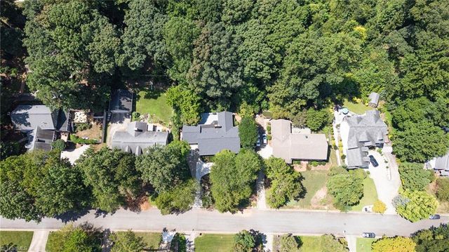 1905 Basset Trail, Greensboro, NC 27410