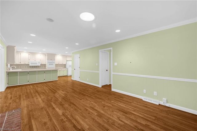 1905 Basset Trail, Greensboro, NC 27410
