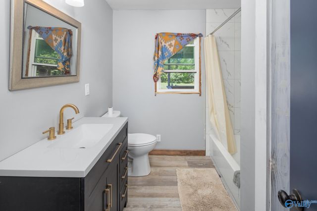 17193 New Cut Road, Athens, AL 35611