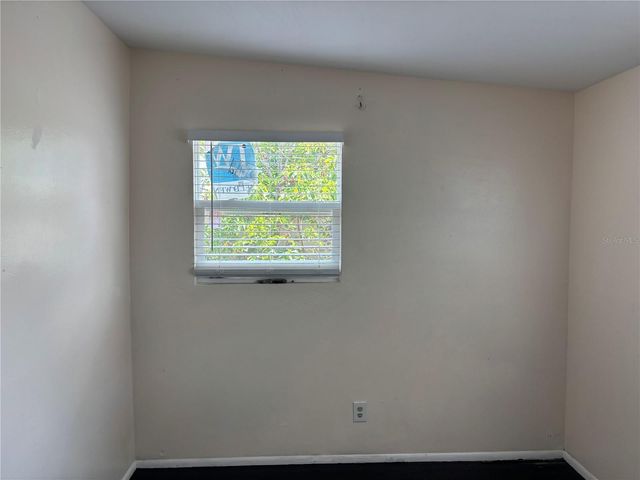 1320 LARSEN LN, Tampa, FL 33619