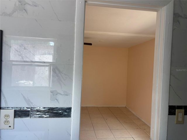 1320 LARSEN LN, Tampa, FL 33619