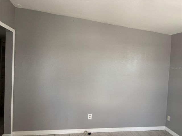 1320 LARSEN LN, Tampa, FL 33619