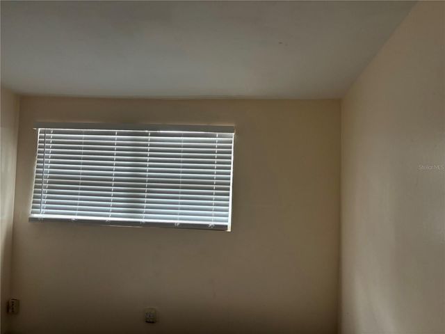 1320 LARSEN LN, Tampa, FL 33619