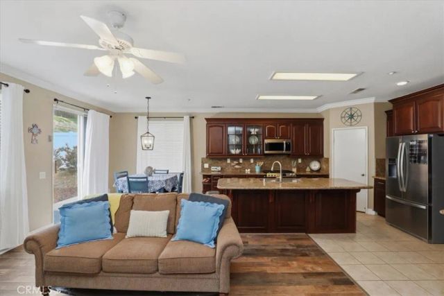 8072 Branding Iron Lane, Riverside, CA 92508