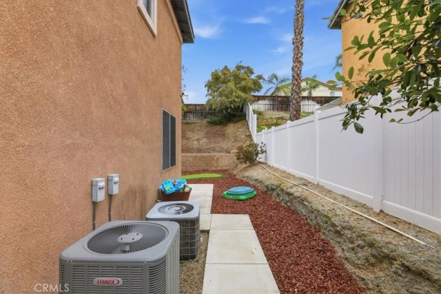 8072 Branding Iron Lane, Riverside, CA 92508