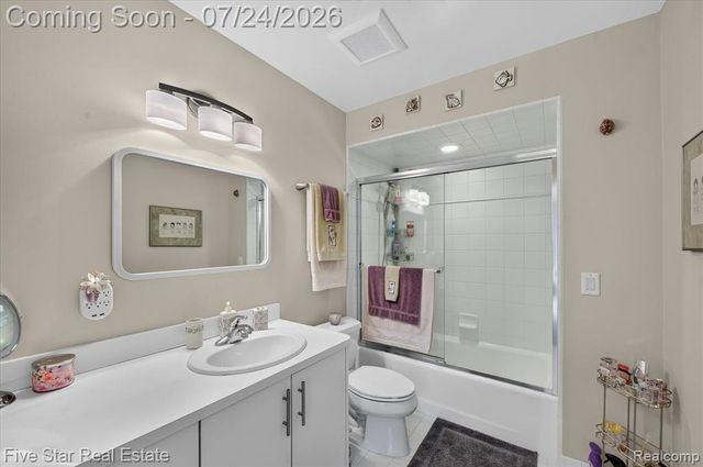 3556 Shady Beach Boulevard, Orchard Lake, MI 48324