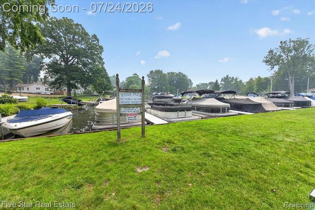 3556 Shady Beach Boulevard, Orchard Lake, MI 48324