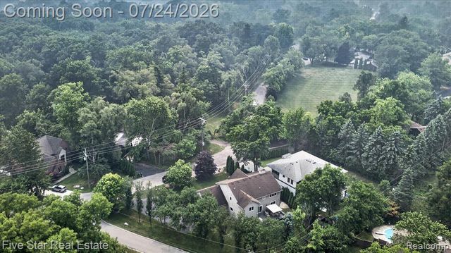 3556 Shady Beach Boulevard, Orchard Lake, MI 48324