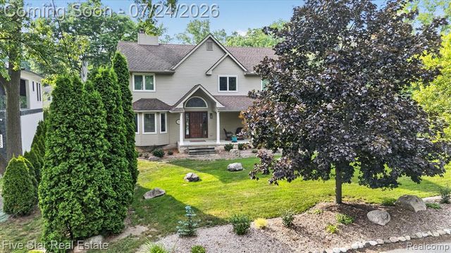 3556 Shady Beach Boulevard, Orchard Lake, MI 48324