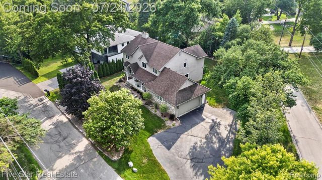 3556 Shady Beach Boulevard, Orchard Lake, MI 48324