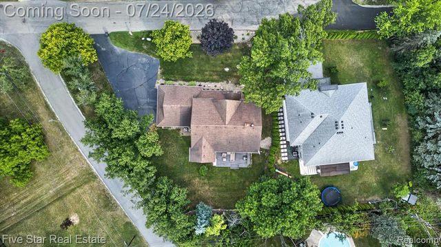 3556 Shady Beach Boulevard, Orchard Lake, MI 48324