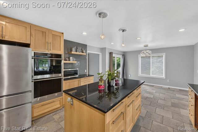 3556 Shady Beach Boulevard, Orchard Lake, MI 48324