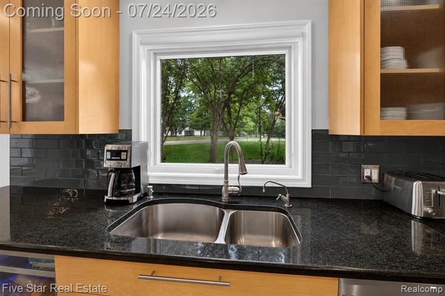 3556 Shady Beach Boulevard, Orchard Lake, MI 48324