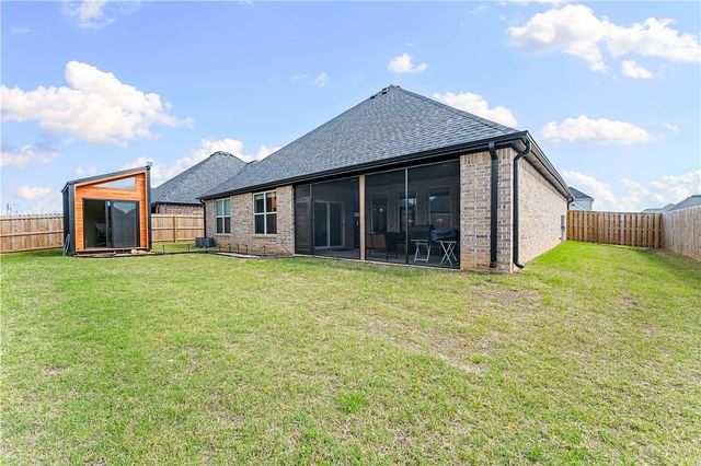 1430 Paragon Drive, Centerton, AR 72719