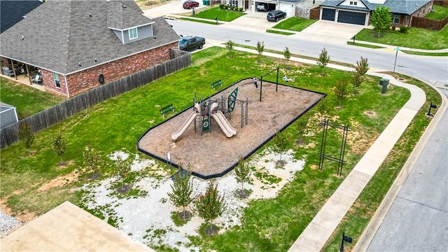 1430 Paragon Drive, Centerton, AR 72719