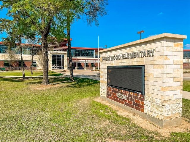 10 Legend Lane, Houston, TX 77024