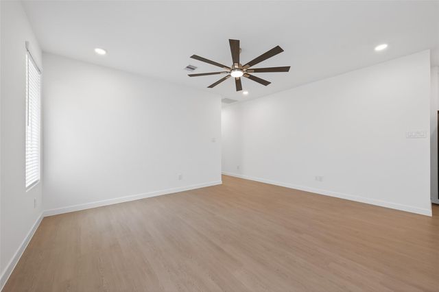 13071 Pine Trace Street, Montgomery, TX 77316