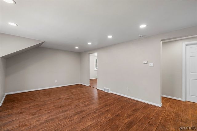 5869 Broadway Street, Lancaster, NY 14086