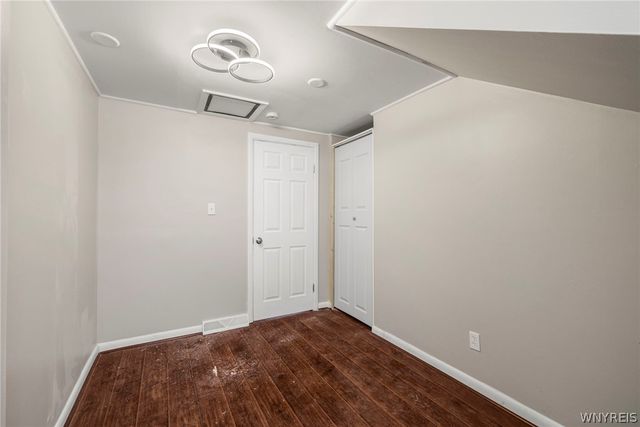 5869 Broadway Street, Lancaster, NY 14086