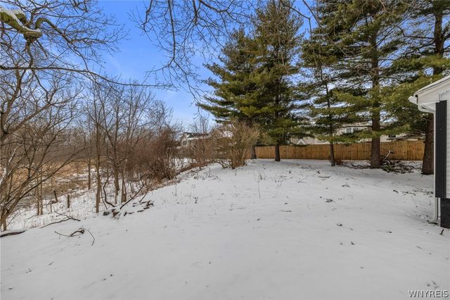 5869 Broadway Street, Lancaster, NY 14086