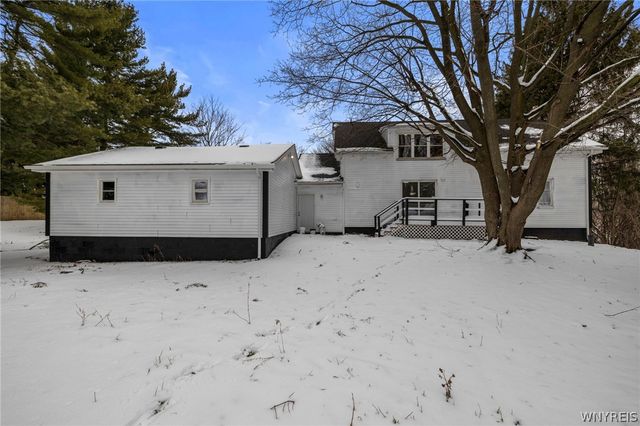 5869 Broadway Street, Lancaster, NY 14086