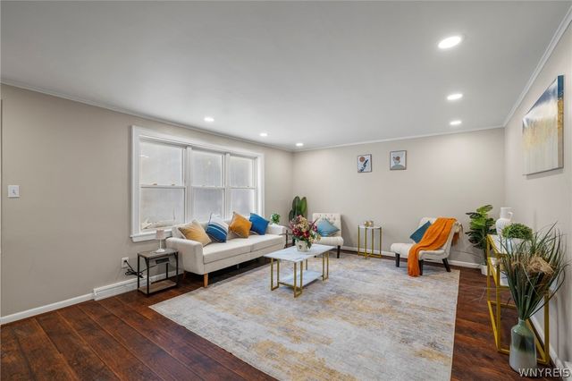 5869 Broadway Street, Lancaster, NY 14086