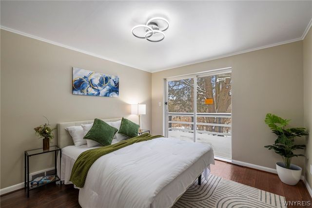 5869 Broadway Street, Lancaster, NY 14086