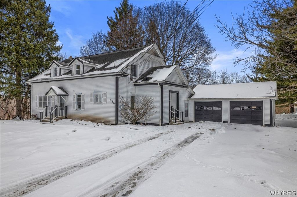 5869 Broadway Street, Lancaster, NY 14086