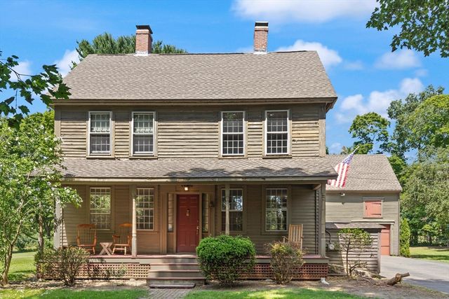 10 Poquanticut Ave, Easton, MA 02334
