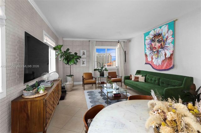 10 Aragon Ave 1106, Coral Gables, FL 33134