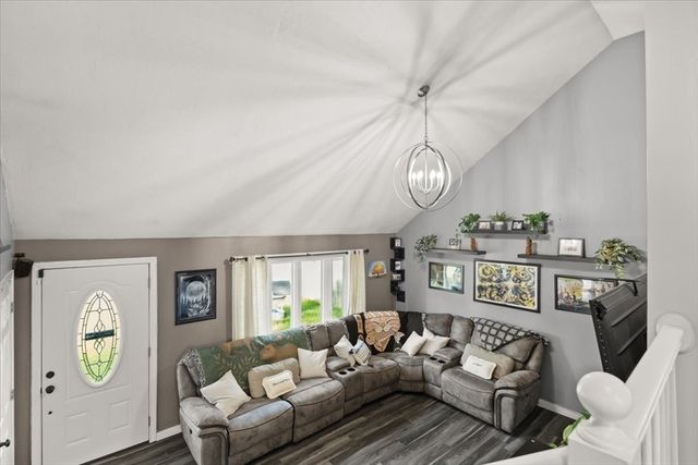 359 Plain St, Brockton, MA 02302
