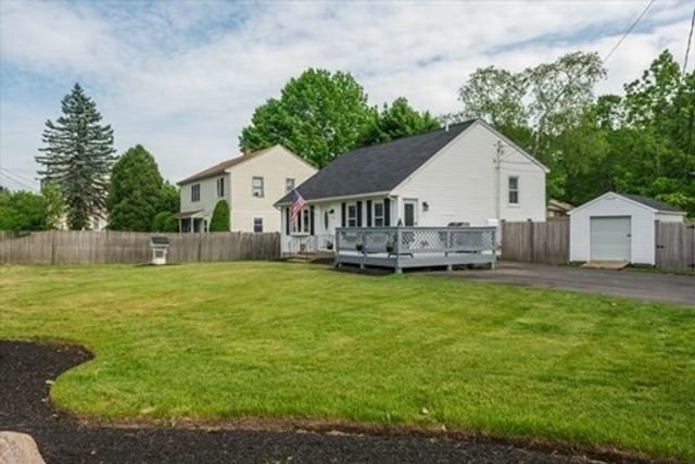 359 Plain St, Brockton, MA 02302