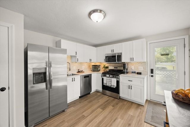 359 Plain St, Brockton, MA 02302