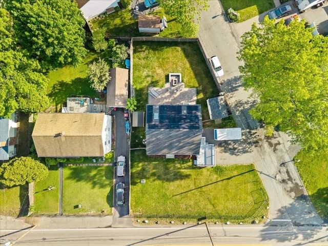 359 Plain St, Brockton, MA 02302