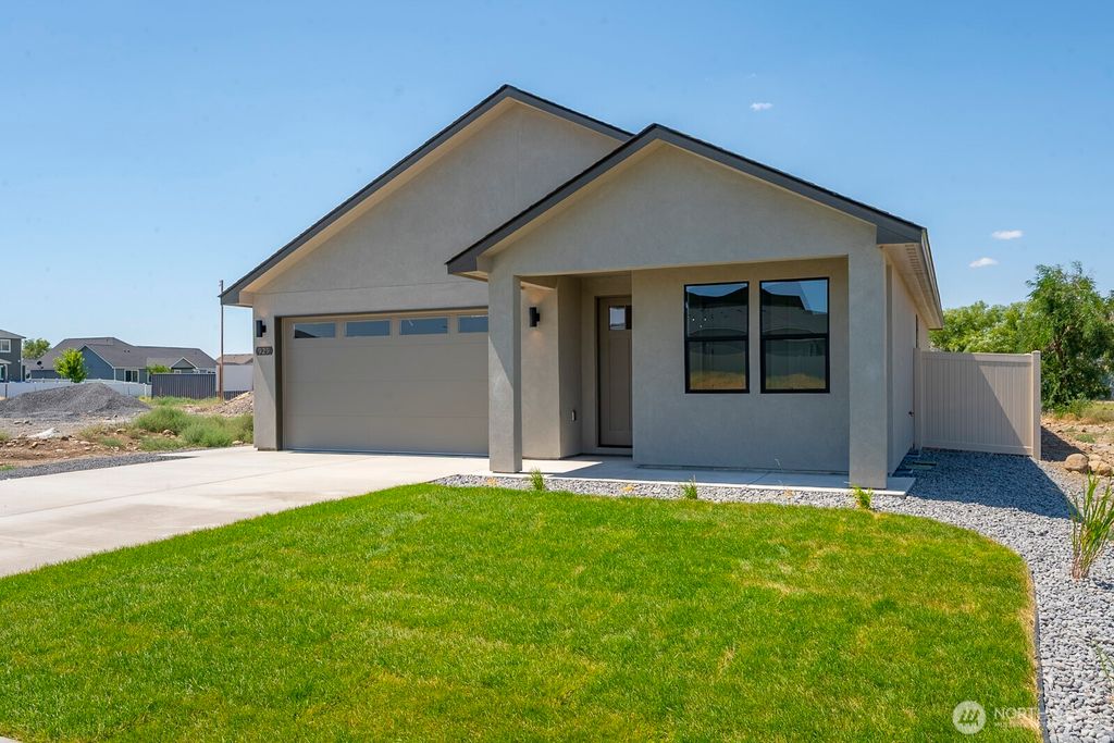 1149 9th Avenue NE, Ephrata, WA 98823