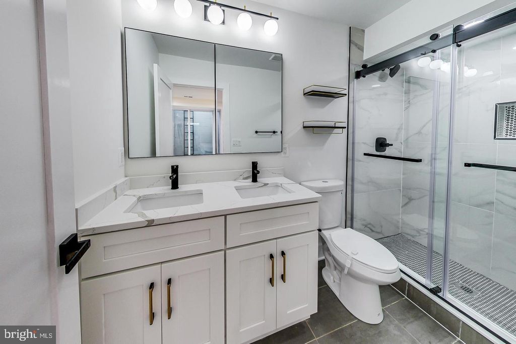 Image 15 of property listing at 1626 NE K ST NE #A, Washington, DC 20002