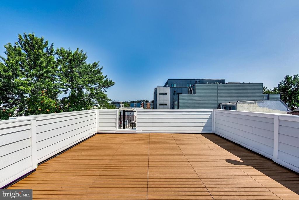 Image 18 of property listing at 1626 NE K ST NE #A, Washington, DC 20002