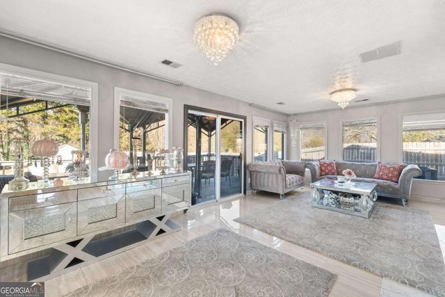 1541 Wynfield Drive, Auburn, GA 30011