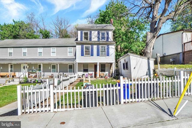 120 CHURCH ST, Glen Rock, PA 17327