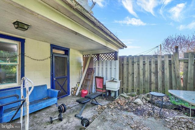 120 CHURCH ST, Glen Rock, PA 17327