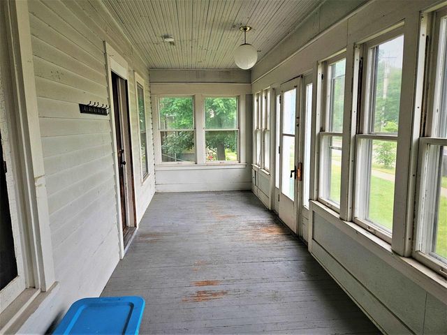 802 CEAPE AVENUE, Oshkosh, WI 54901