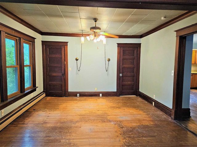 802 CEAPE AVENUE, Oshkosh, WI 54901