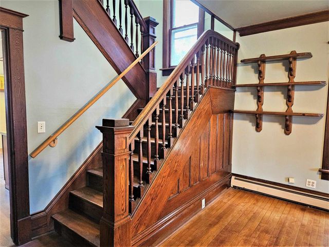 802 CEAPE AVENUE, Oshkosh, WI 54901