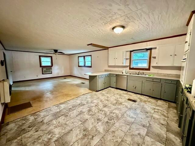 1505 W 6th St., Hattiesburg, MS 39401